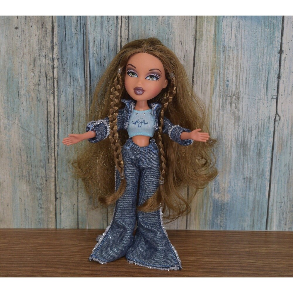 Bratz Doll Yasmin 2001 MGA In Cloe Denim Outfit Brown Hair Braids Vintage